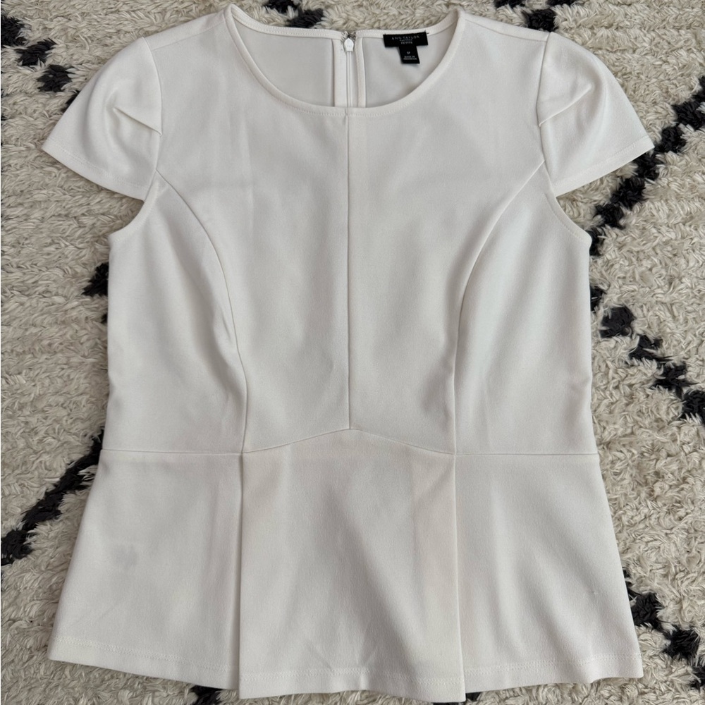 Elegant White Short Sleeve Top